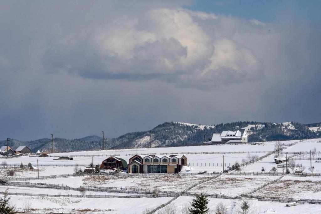 Pensiunea Casa Spando Mărişel Bagian luar foto